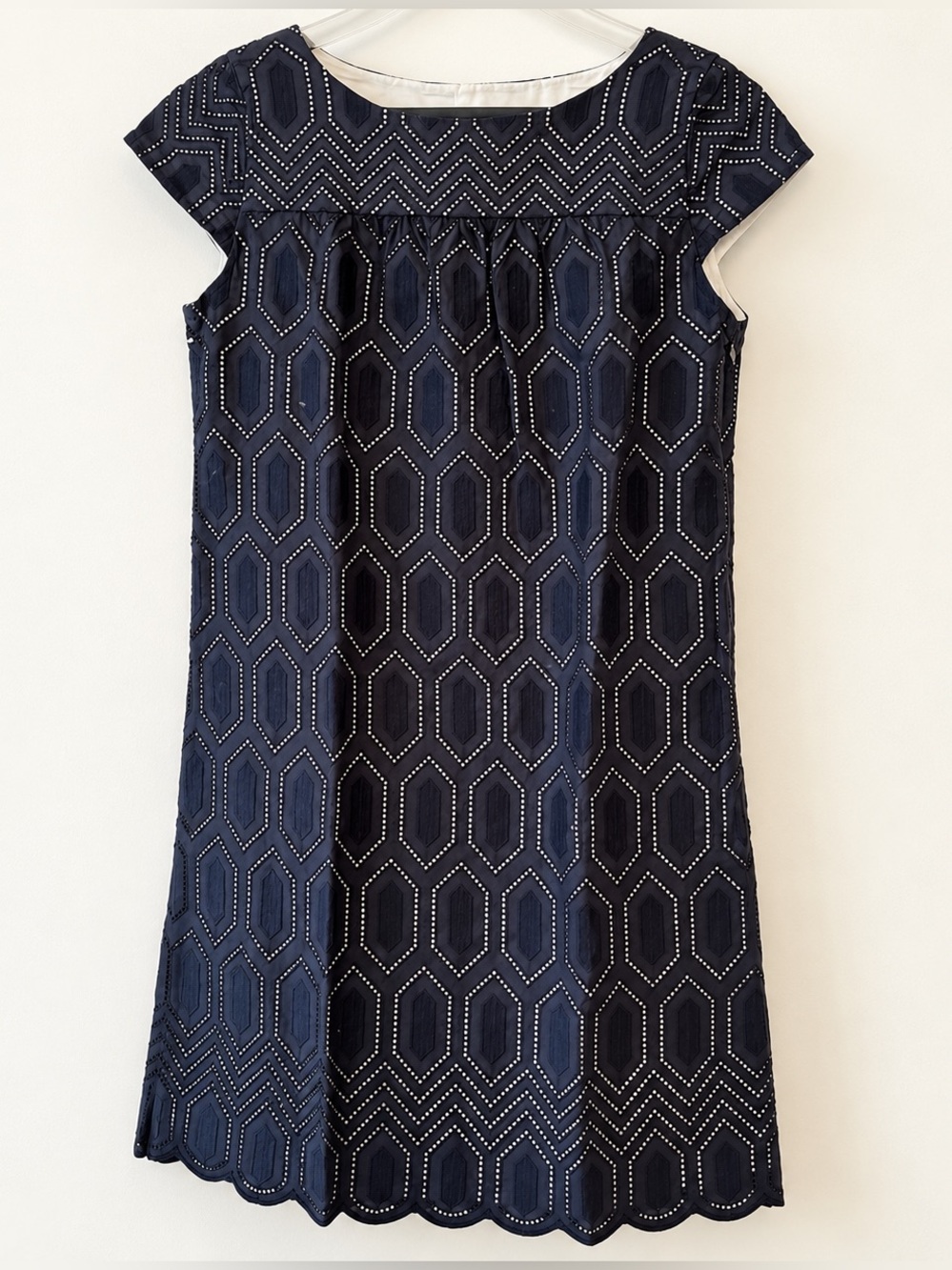Ann Taylor Petites Dark Navy Geometric Eyelet Dress EUC 2P #756